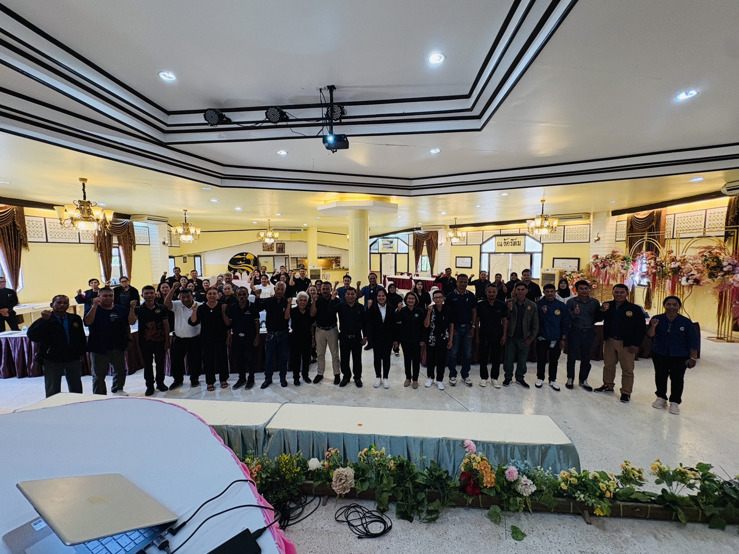 🌈  พช.กงหรา ร่วมโครงการประชุมเชิงปฏิบัติการเสริมสร้างทักษะคณะกรรมการบริหารศูนย์ประสานงานองค์การชุมชน (ศอช.)       